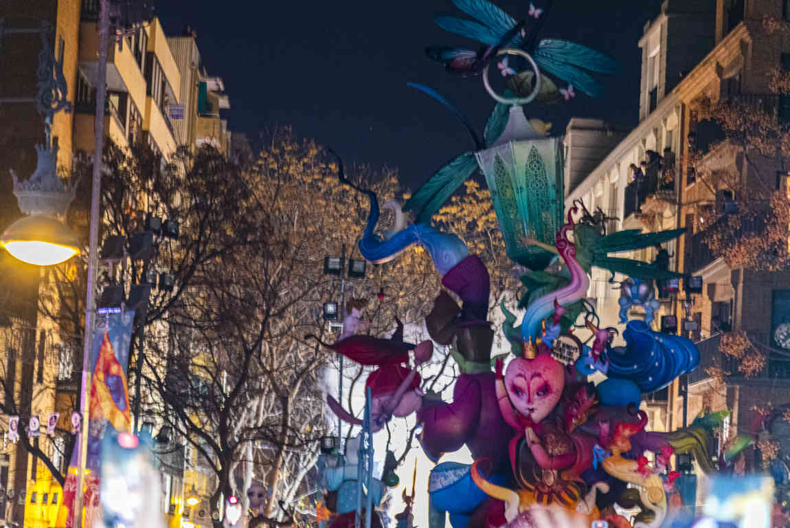 Valencia - fallas 2023 - 4 premio - falla Na Jordana - Clover earth 13.jpg